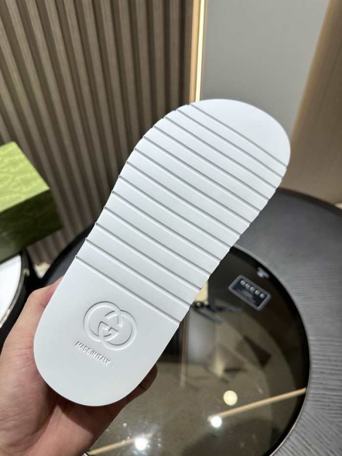 Gv*c slippers