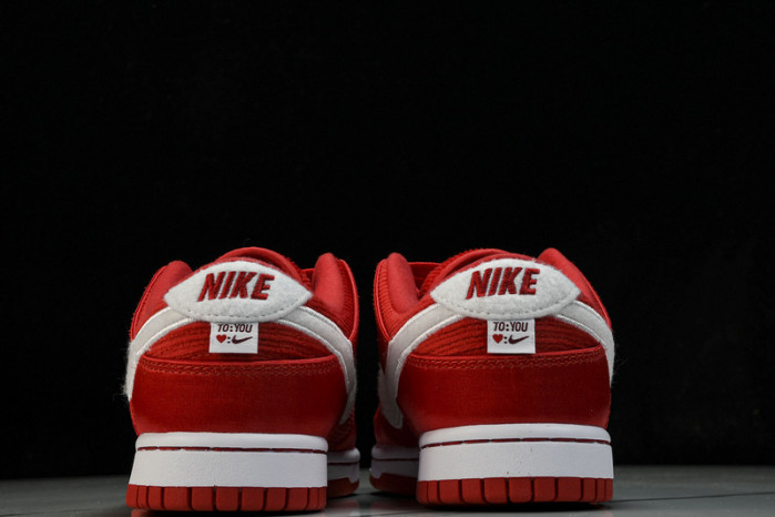 Nike Dunk Low GS “Valentine