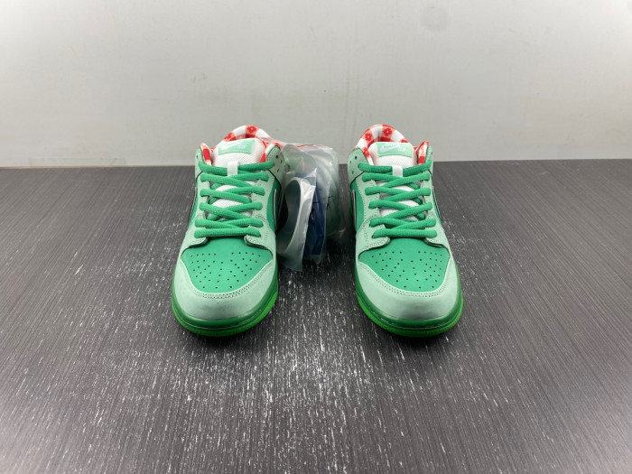concepts x T*f*ny co. x nike sb dunk low  bv1310-303