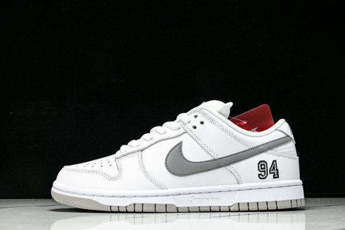 nike sb dunk low Svp*me 94 white metallic silver  hq8487-100