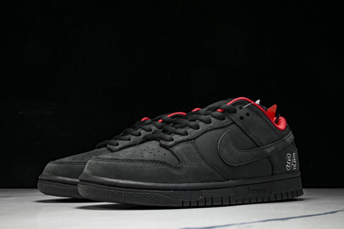 nike sb dunk low  Svp*me 94 black  hq8487-001