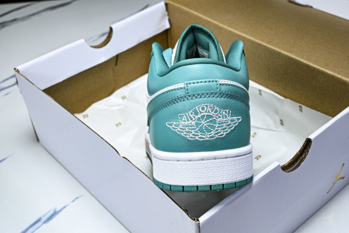 Air Jordan 1 Low  DC0774-132