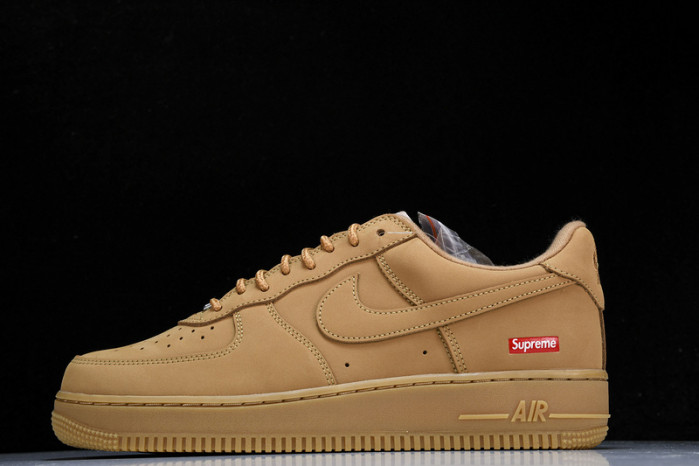 Svp*me x nike air force 1  “flax” dn1555-200