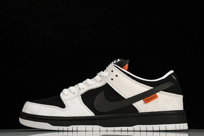 TIGHTBOOTH x Nike SB Dunk Low FD2629-100
