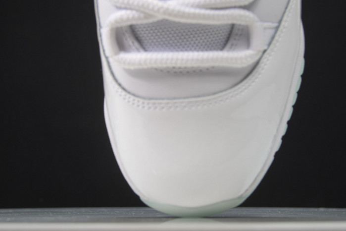 Air Jordan 11 Retro Low Legend Blue AV2187-117