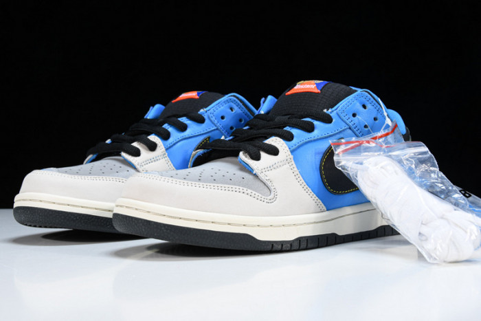Instant Skateboard x Nike Dunk SB Low CZ5128-400