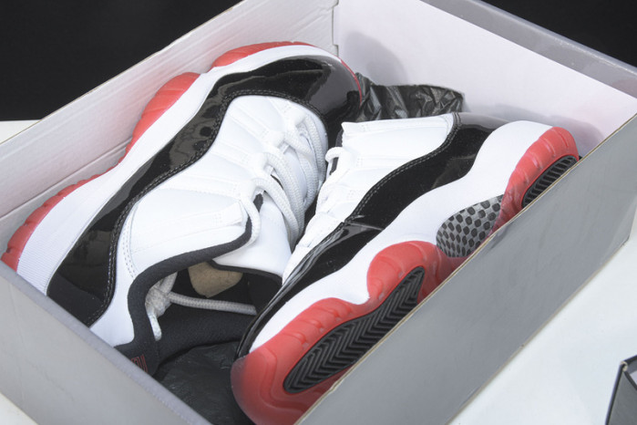 Air Jordan 11 Retro Low Concord Bred  AV2187-160