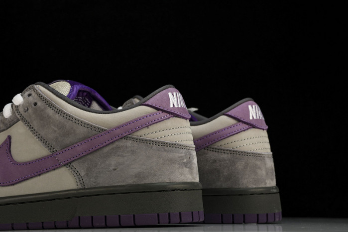 Nike Dunk SB Low Purple Pigeon 304292-051