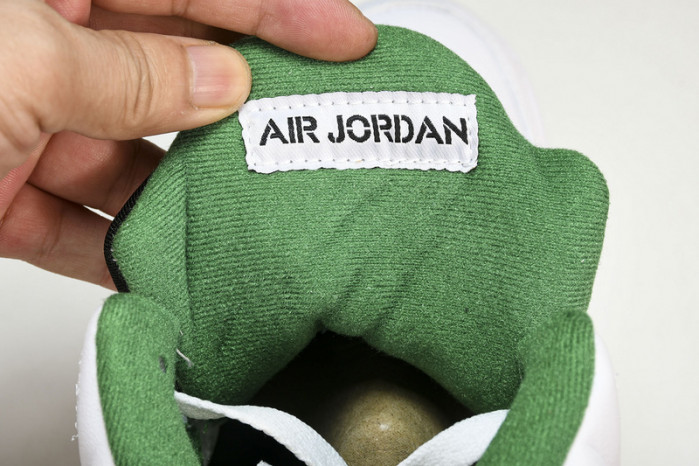Air Jordan 5 WMNS “Lucky Green”   DD9336-103