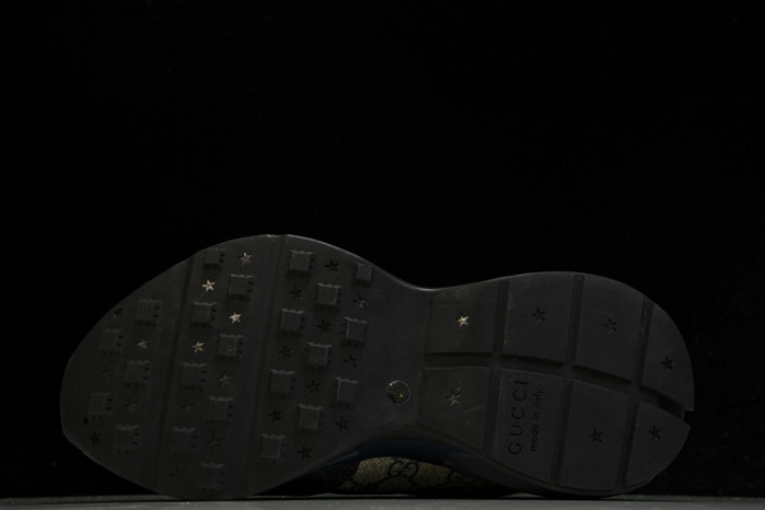 Gv*c  sneaker