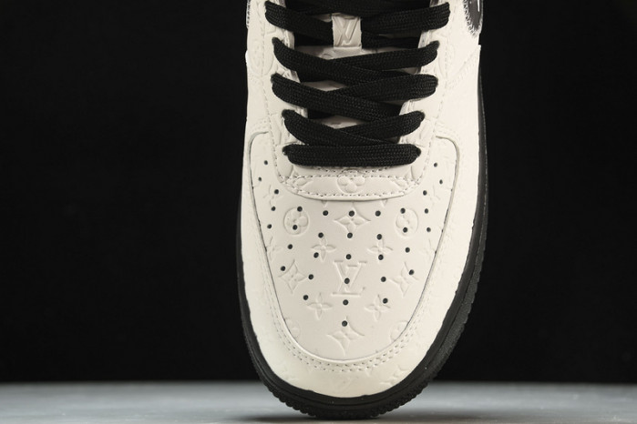 Nike Air Force 1 LV 022303