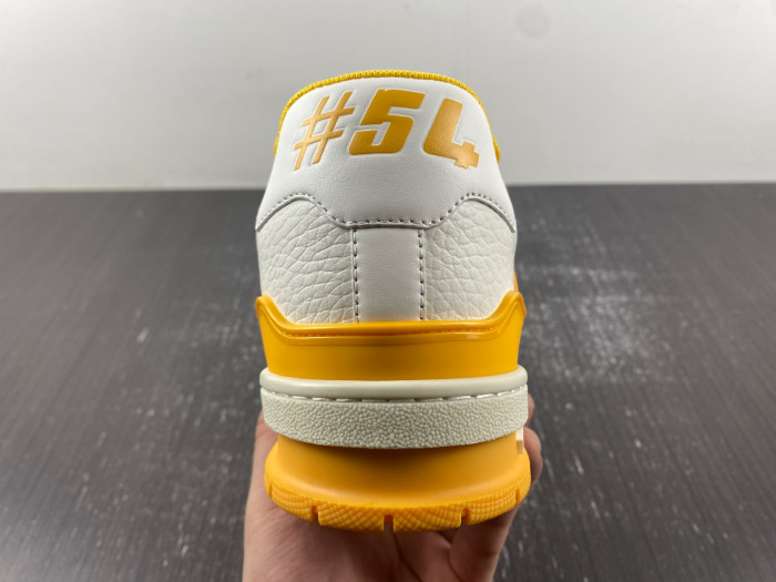 LV SNEAKER LOW   12111