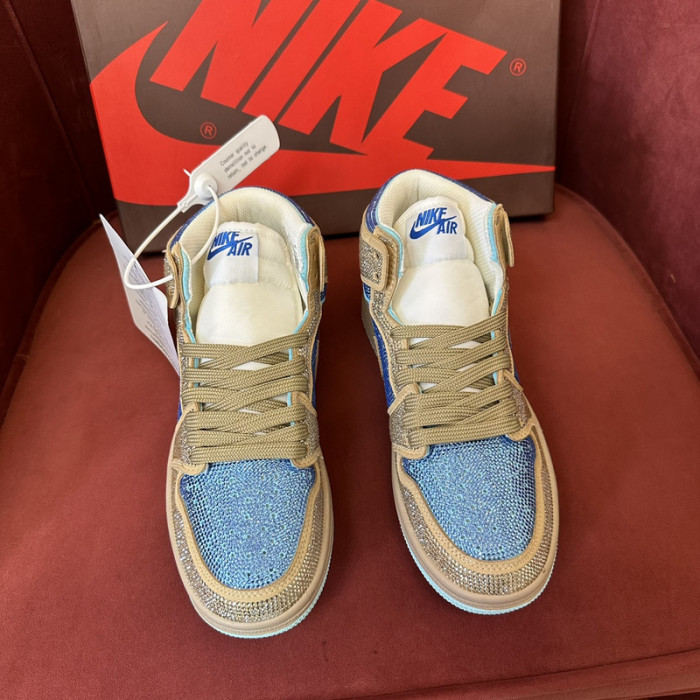AIR JORDAN 1 RETRO  AJ-12