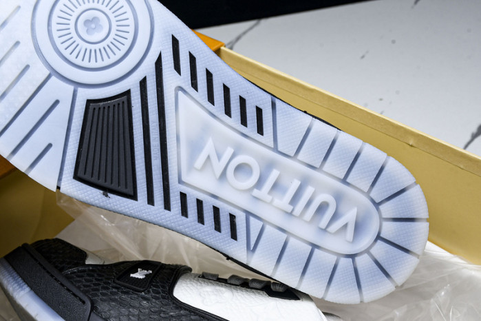 LV SNEAKER LOW FOR-LV205