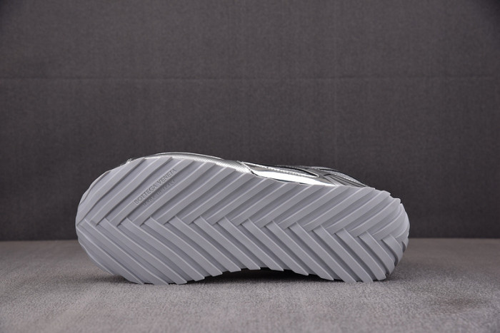 b0tt*ga Ven*ta orbit sneaker