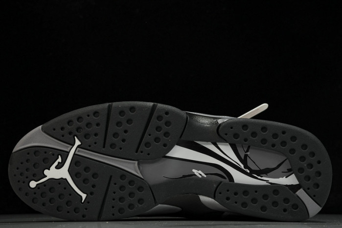 AIR JORDAN 8 RETRO  Winterized “Gunsmoke”  305381-025