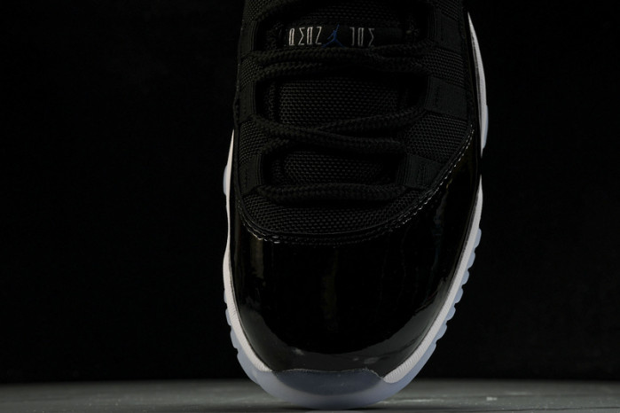 Air Jordan 11 Low "Space Jam"  FV5104-004