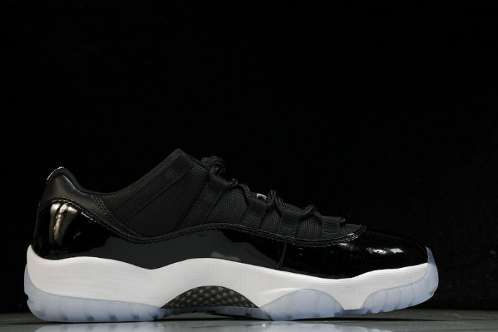 Air Jordan 11 Low "Space Jam"  FV5104-004