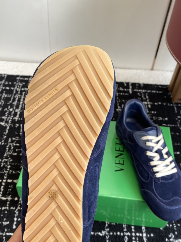 b0tt*ga Ven*ta  sneaker