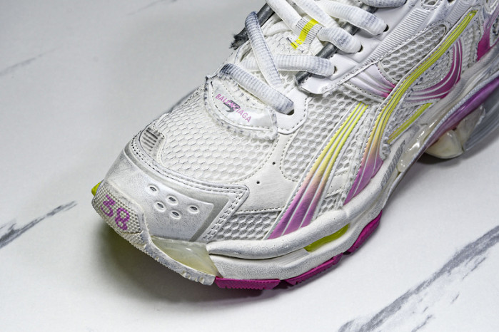 BLCG RUNNER  772767-WRUNG 9517