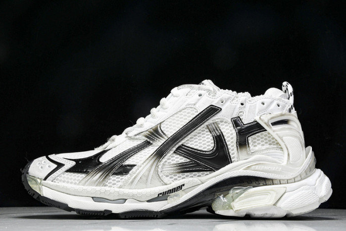 BLCG RUNNER  772774-WRUNG-9010