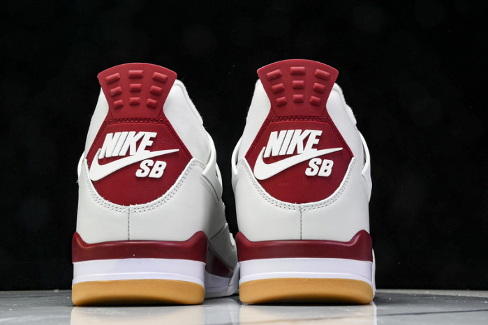Nike SB x Air Jordan 4 Retro SP 