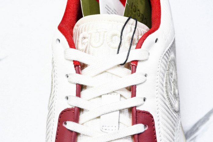 Gv*c sneaker
