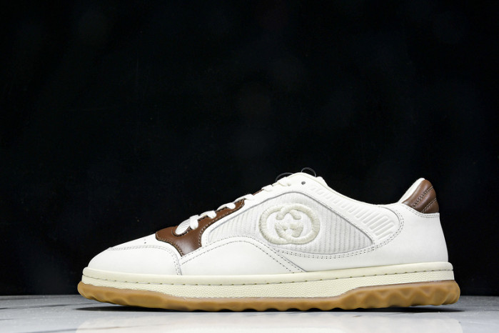 Gv*c sneaker