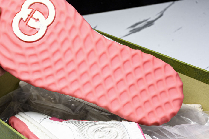 Gv*c sneaker