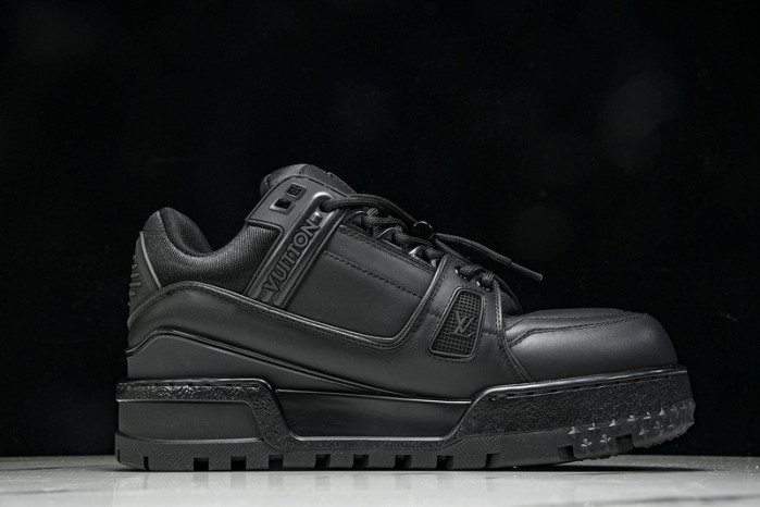 LV SNEAKER LOW FOR-LV220