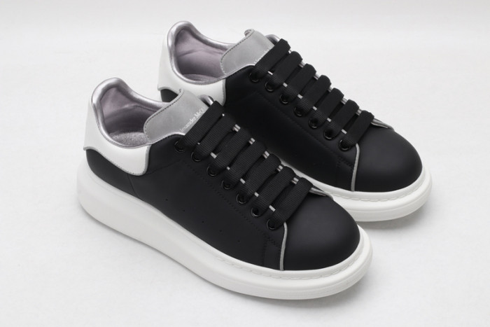 MQ Sneakers