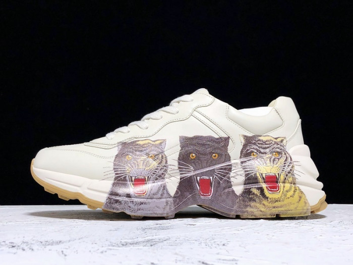 Gv*c trainer sneaker 576050 drw00 9014