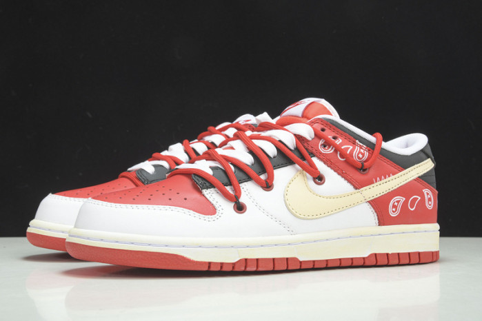 NIKE SB DUNK LOW UNIVERSITY RED DD1391-600