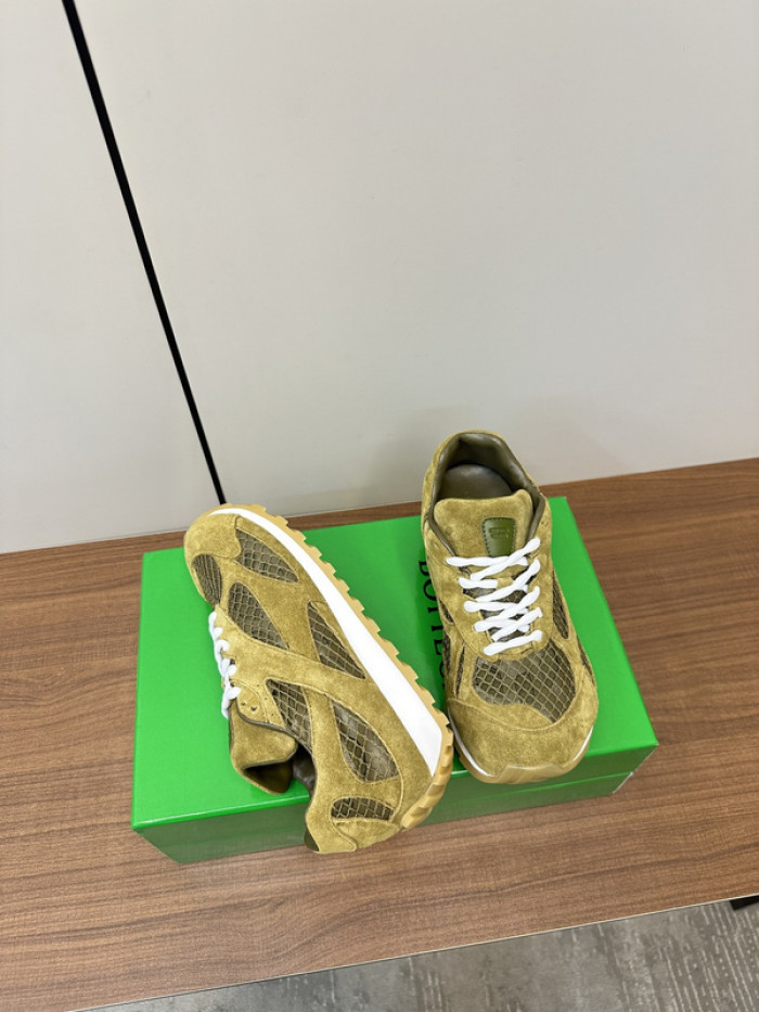 b0tt*ga Ven*ta orbit sneaker