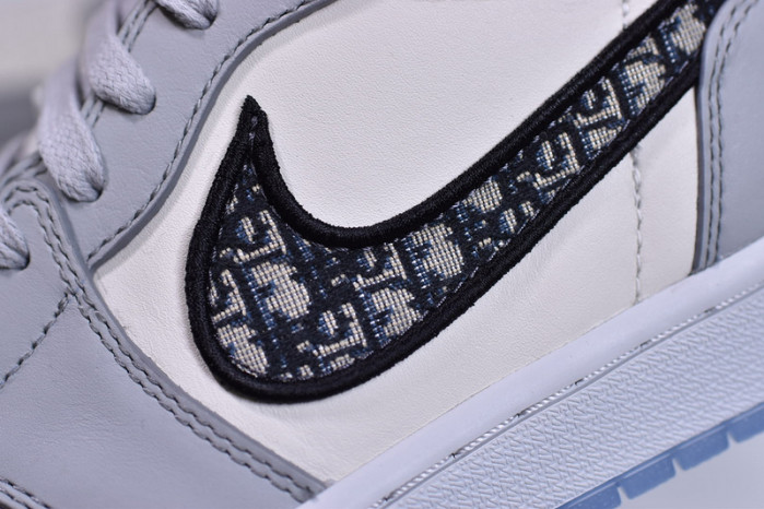 D10R X AIR JORDAN 1 HIGH OG (D10R SHOE BOX ) CN8607-002