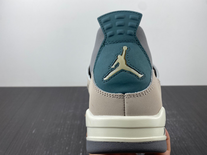 Air Jordan 4 SECRAFT  DV3742-021