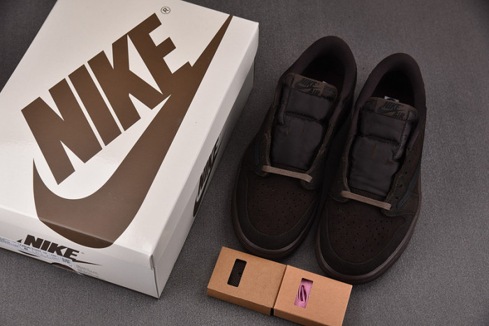 Air Jordan 1 Retro Low OG SP Travis Scott Velvet Brown DM7866-202