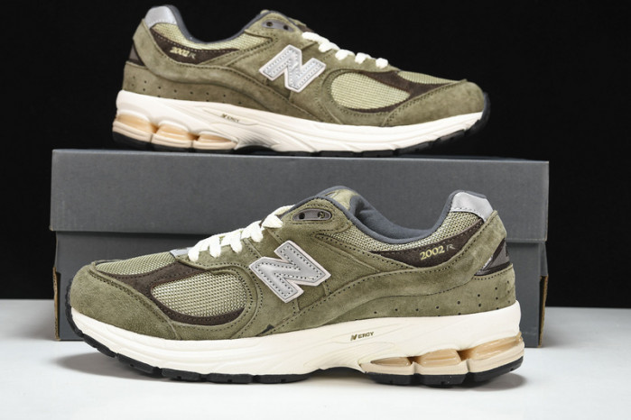 new Ba1an*e yeeshoes  m2002rhn