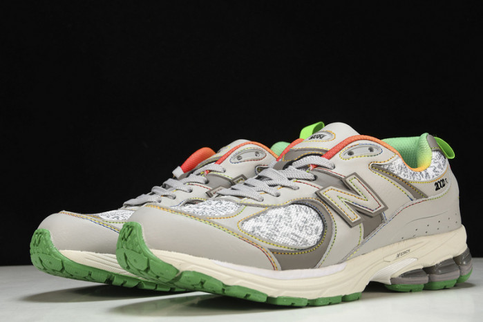 new Ba1an*e yeeshoes   ml2002rgd