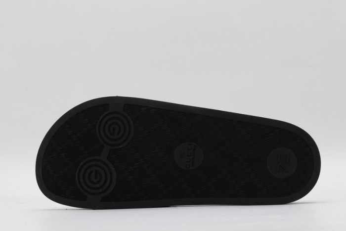 Gv*c slippers