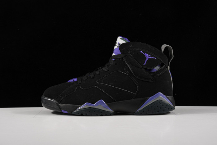 AIR JORDAN 7 RETRO RAY ALLEN BUCKS 304775-053