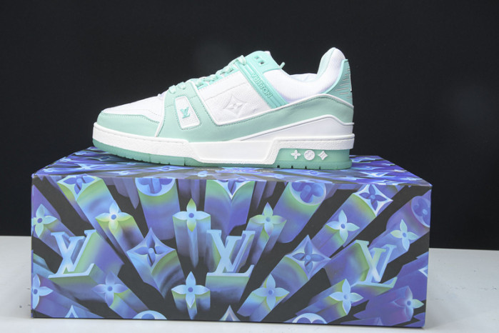 LV SNEAKER LOW YEE-008