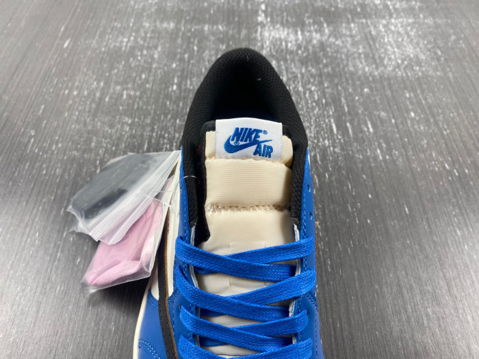 Travis Scott x Air Jordan 1 Low  DM7866-888