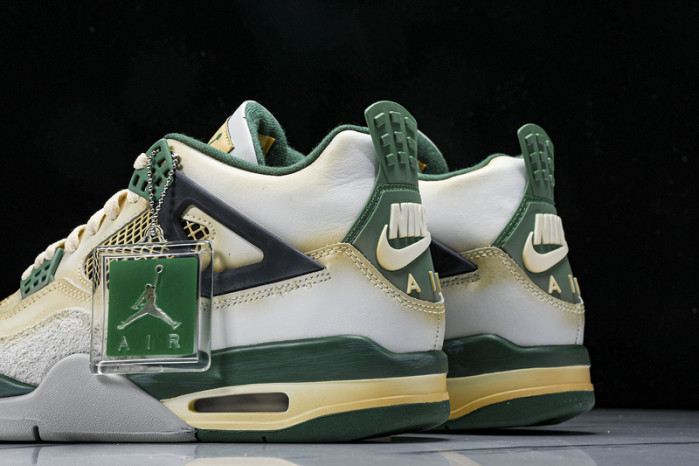 AIR JORDAN 4 RETRO    DC7770-106