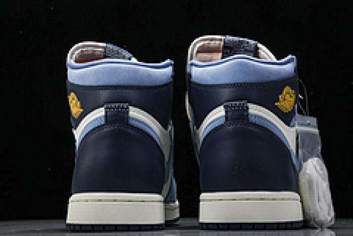 Air Jordan 1 High OG“First in Flight”  FD2596-400