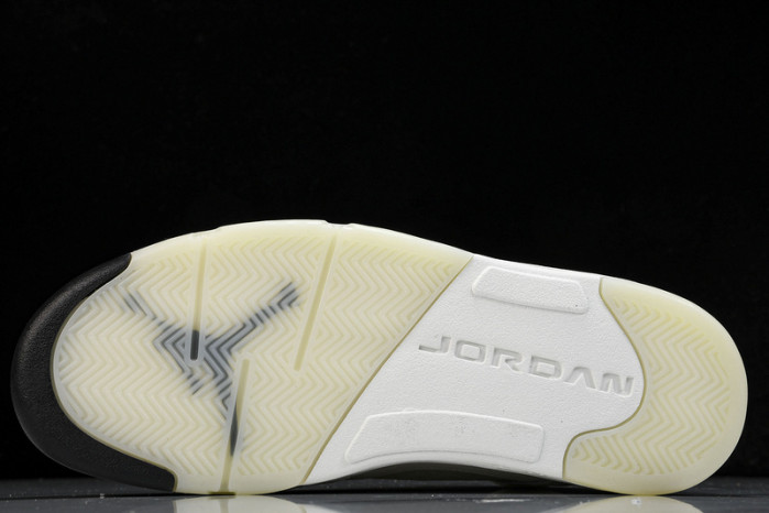 Air Jordan 5 Retro "Sail"    FN7405-100