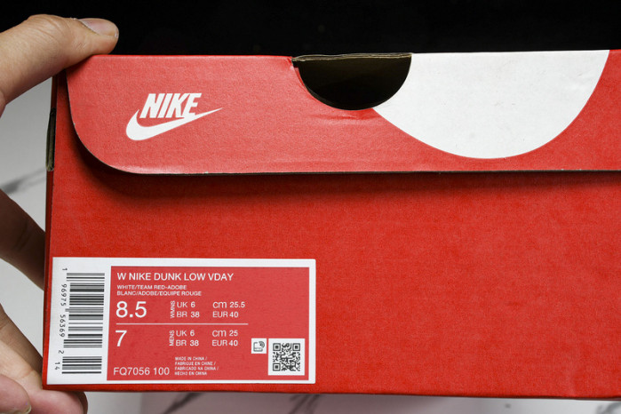 Nike Dunk Low VDAY  FQ7056 100