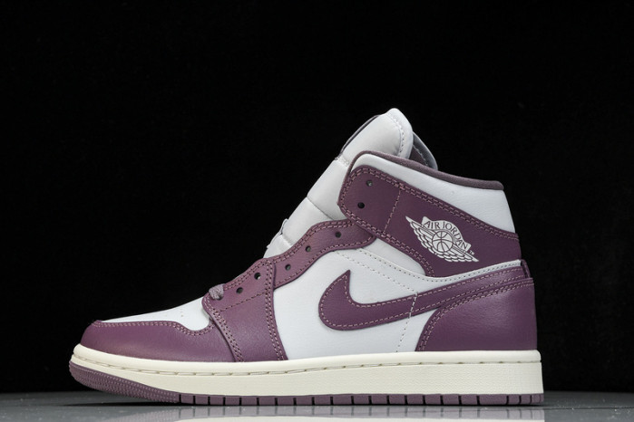 Air Jordan 1 Mid “Sky J Mauve”  BQ6472-050