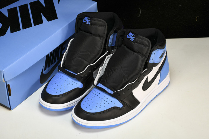 Air Jordan 1 High OG“University Blue” DZ5485-400