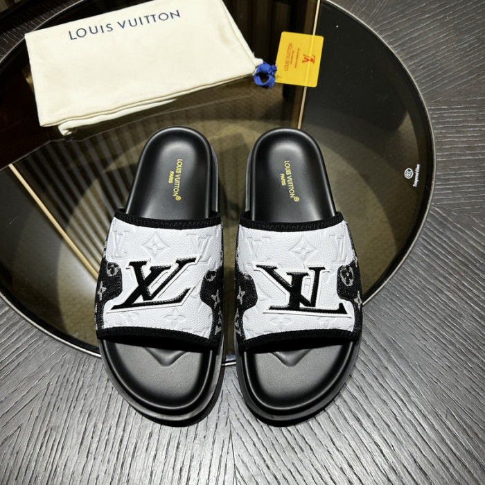 LV SLIPPERS